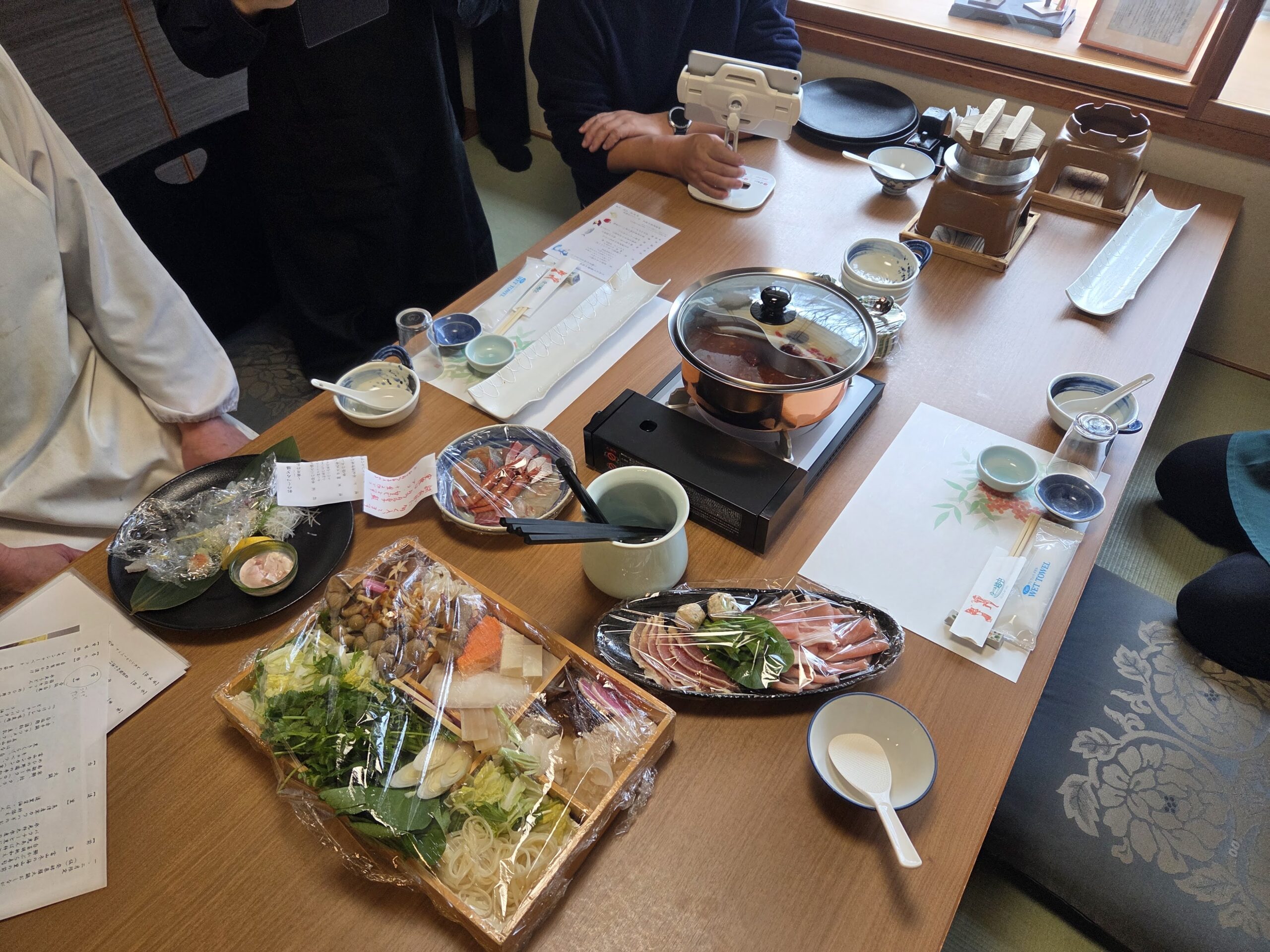 発酵薬膳火鍋の試食会を行いました